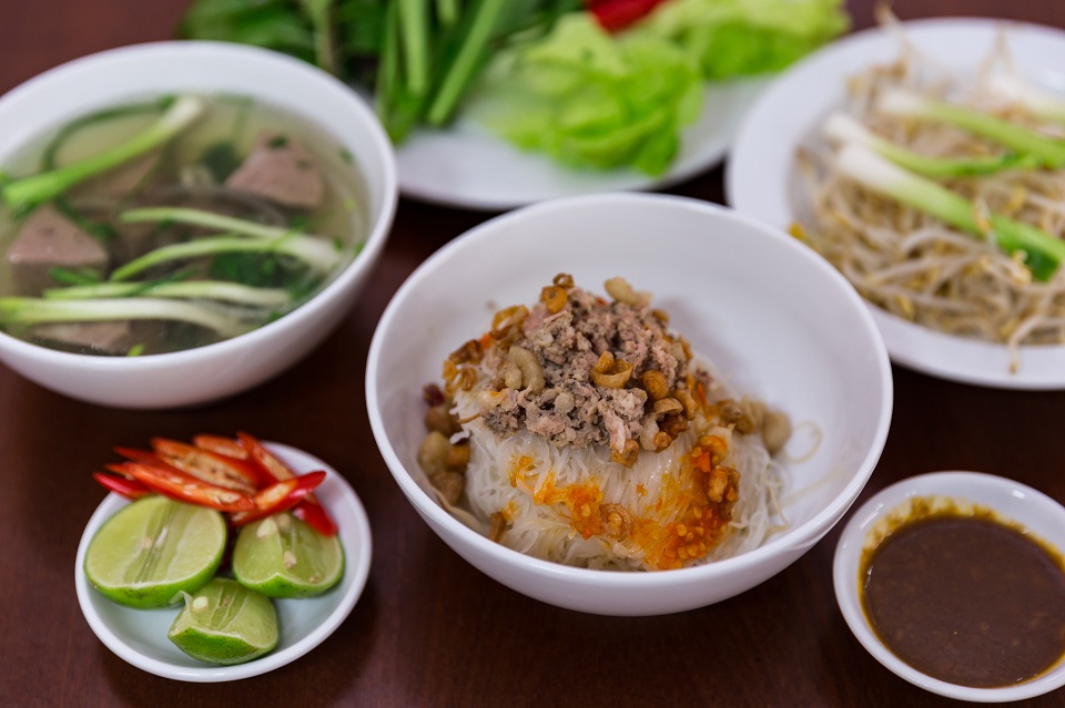 Ăn phở hai tô đặc sản Gia Lai ở đâu